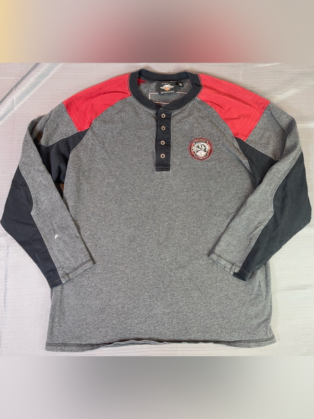 Harley Davidson Genuine Motorclothes Henley Shirt Mens 2XL Gray Red Long Sleeve